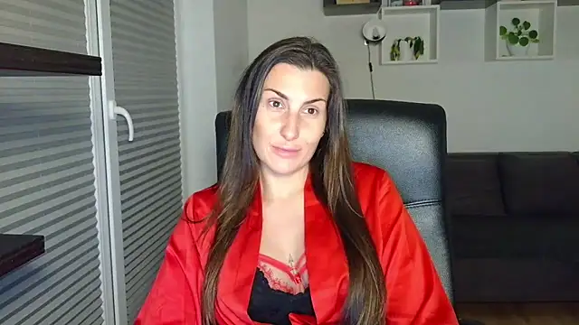 Snapshot of DonnaAmore chatting on 09.23.25 DonnaAmore online show from 09.23.25