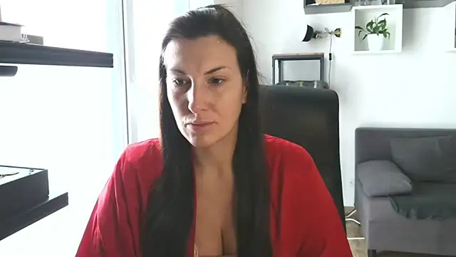 Snapshot of DonnaAmore chatting on 10.13.25 DonnaAmore online show from 10.13.25