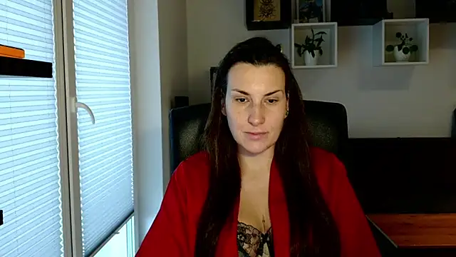 Snapshot of DonnaAmore chatting on 10.23.25 DonnaAmore online show from 10.23.25