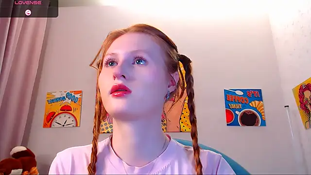 LuxXAngel online show from 11.02.25