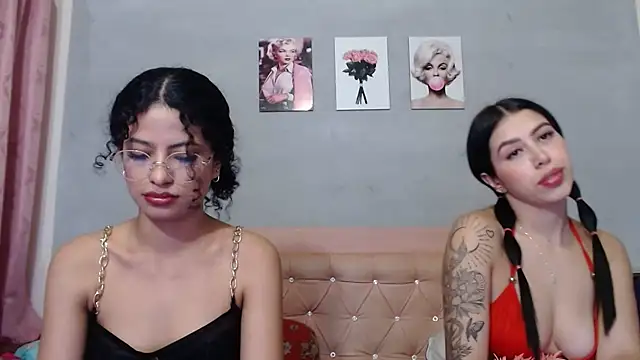 Adut Akech online show from 09.20.25