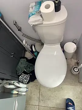 Snapshot of BobKat chatting on 11.01.25 BobKat online show from 11.01.25