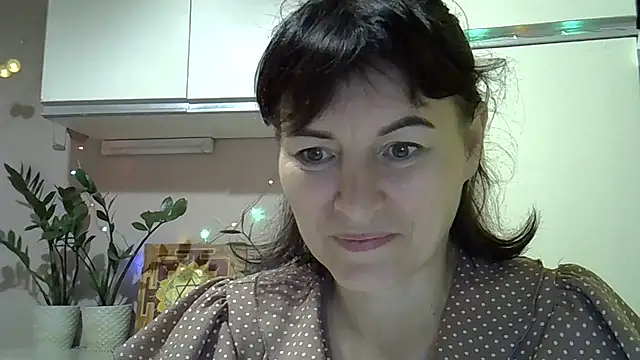 Krystal 82 online show from 09.22.25