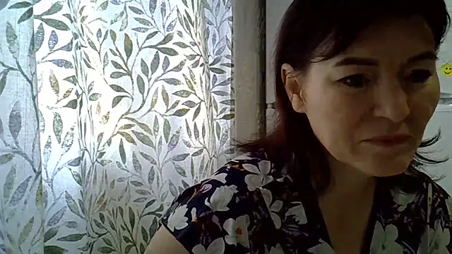 Krystal 82 online show from 12.23.25