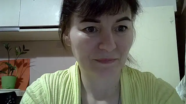 Snapshot of Krystal_82 chatting on 02.13.26 Krystal 82 online show from 02.13.26