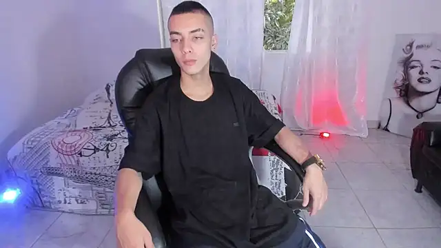 Dereck Boy8 online show from 10.14.25