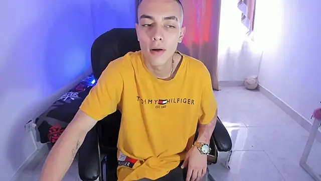 Dereck Boy8 online show from 11.24.25