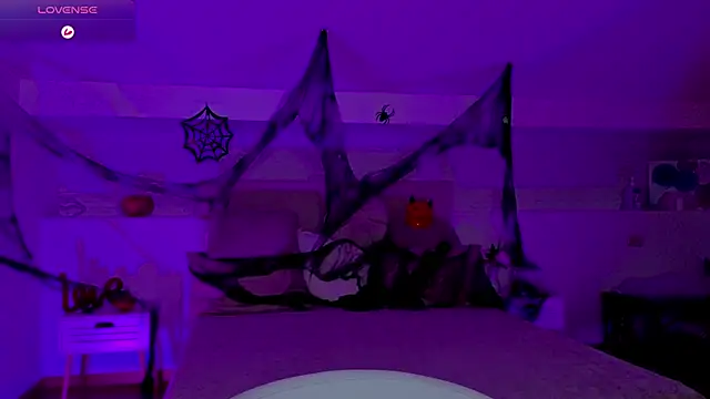 Snapshot of Real_cutie1 chatting on 11.02.25 Real cutie1 online show from 11.02.25