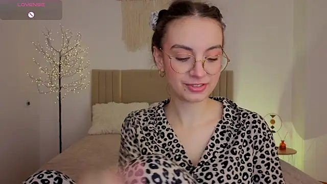Real cutie1 online show from 05.23.26