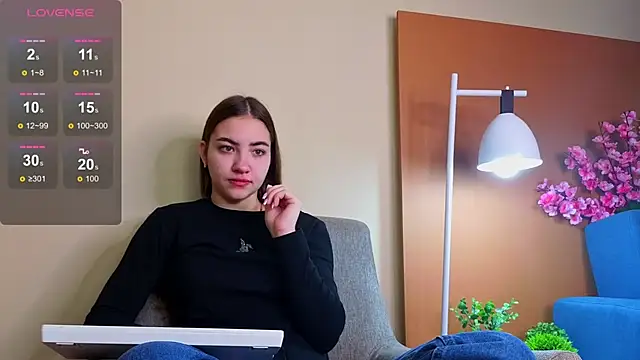 Ashley Pierce online show from 10.17.25