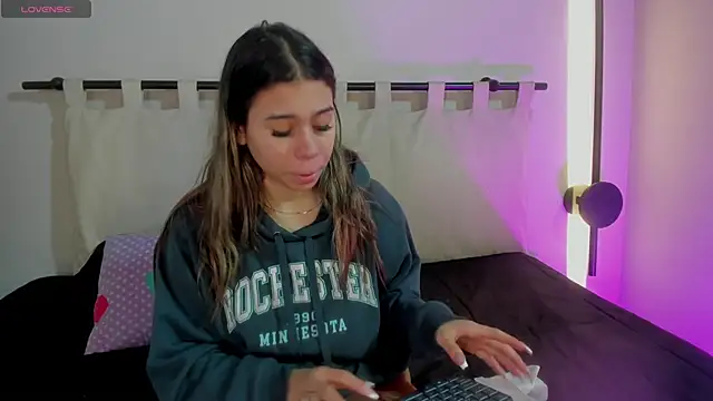 Rachell criss online show from 03.11.26