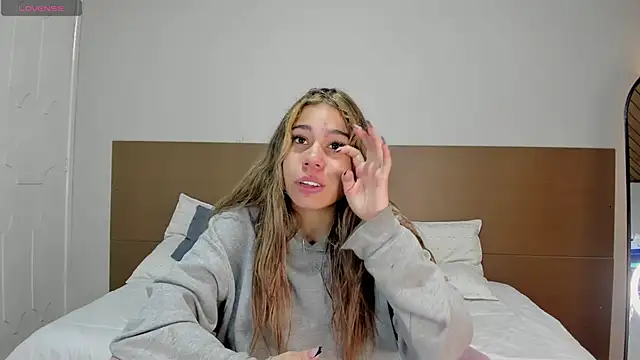 Rachell criss online show from 05.13.26