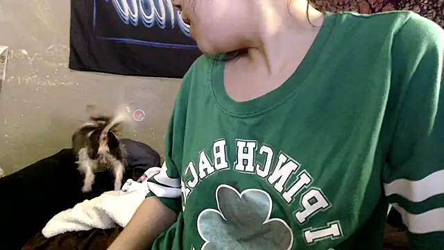 Snapshot of London_Ray chatting on 05.28.26 London Ray online show from 05.28.26