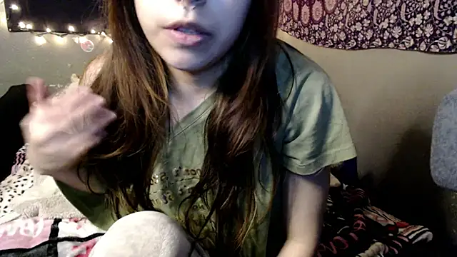Snapshot of London_Ray chatting on 07.16.26 London Ray online show from 07.16.26