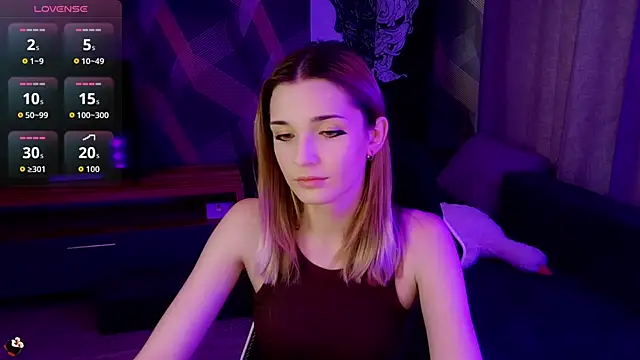 Sandy Belle online show from 09.15.25