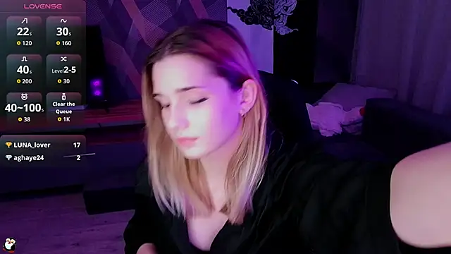 Sandy Belle online show from 10.02.25