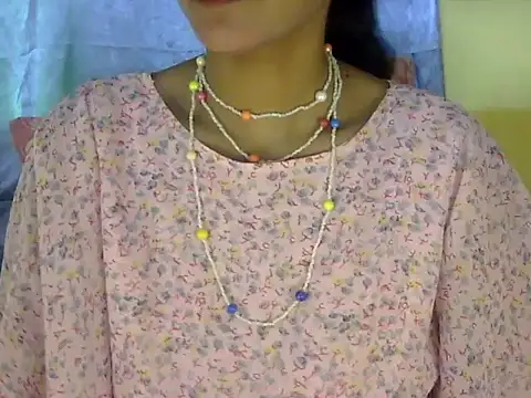 Snapshot of zara_Khan0 chatting on 09.22.25 zara Khan0 online show from 09.22.25