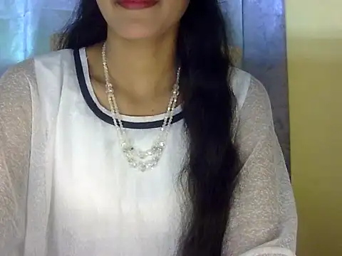Snapshot of zara_Khan0 chatting on 09.24.25 zara Khan0 online show from 09.24.25