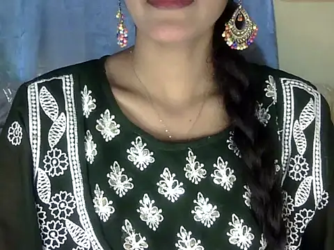 Snapshot of zara_Khan0 chatting on 09.27.25 zara Khan0 online show from 09.27.25
