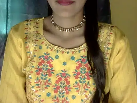 Snapshot of zara_Khan0 chatting on 09.30.25 zara Khan0 online show from 09.30.25