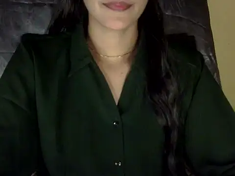 Snapshot of zara_Khan0 chatting on 10.02.25 zara Khan0 online show from 10.02.25