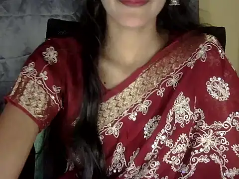 Snapshot of zara_Khan0 chatting on 10.04.25 zara Khan0 online show from 10.04.25
