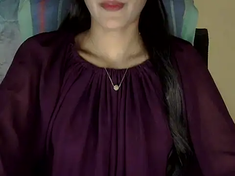 Snapshot of zara_Khan0 chatting on 10.13.25 zara Khan0 online show from 10.13.25