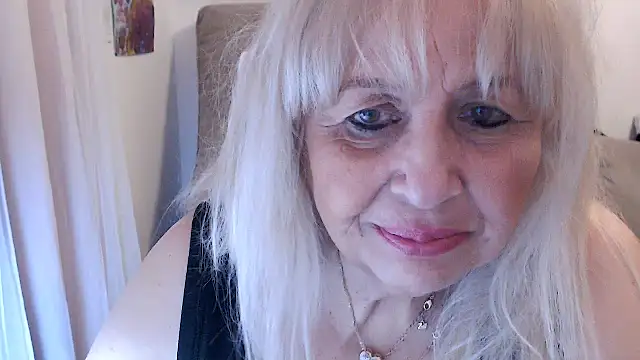 SusiLifeXXX online show from 12.15.25