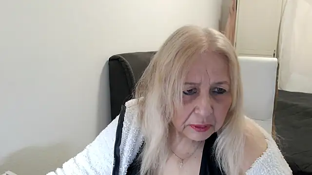 SusiLifeXXX online show from 05.19.26