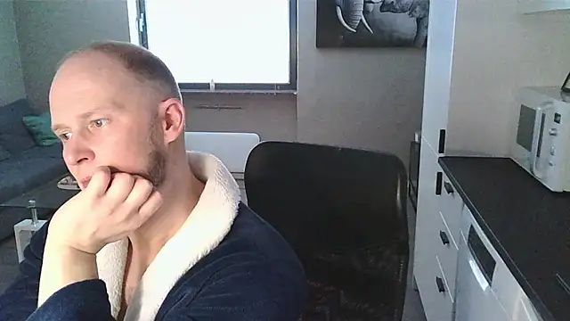 Dartanjanas13 online show from 10.12.25