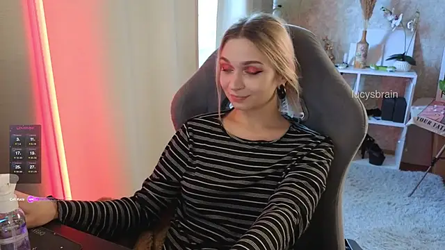Lucyinthesheets online show from 09.15.25
