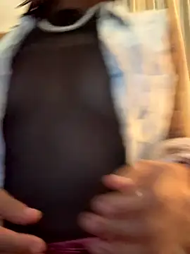 Nia Desire online show from 09.20.25