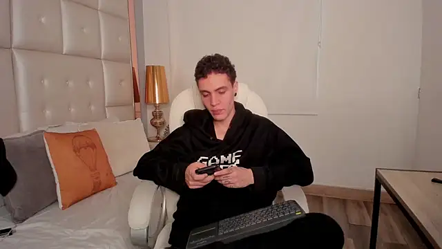 dark sun302 online show from 09.15.25