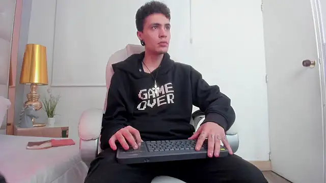 dark sun302 online show from 11.28.25