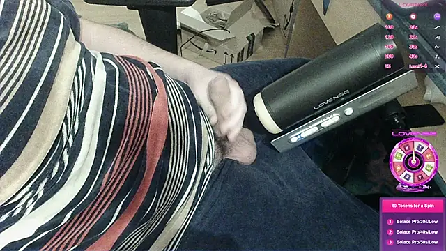 Snapshot of crocbite chatting on 02.02.26 crocbite online show from 02.02.26