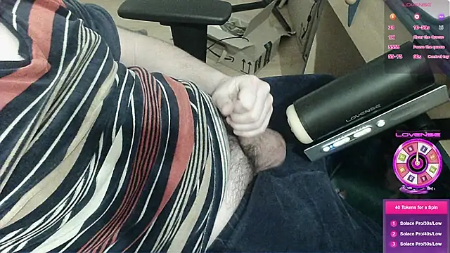 Snapshot of crocbite chatting on 02.05.26 crocbite online show from 02.05.26