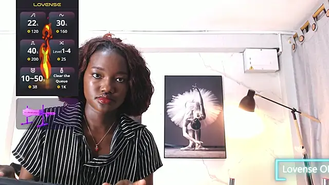 Evaa 18 online show from 10.15.25