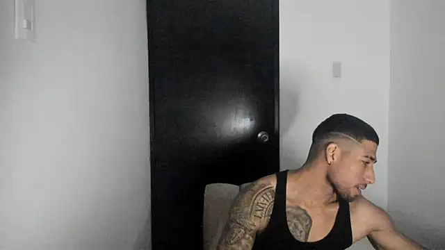 Snapshot of ThiagoLugo chatting on 04.27.26 ThiagoLugo online show from 04.27.26
