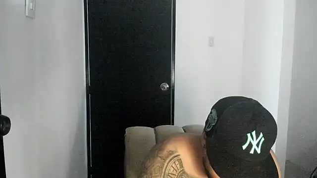 Snapshot of ThiagoLugo chatting on 05.28.26 ThiagoLugo online show from 05.28.26