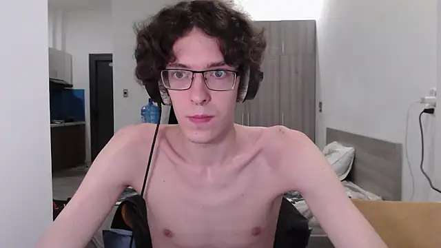 LovesomeCookie online show from 11.06.25