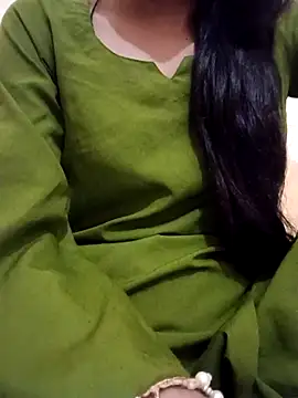 Queen Pooja7 online show from 09.26.25