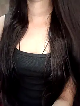 Queen Pooja7 online show from 10.18.25