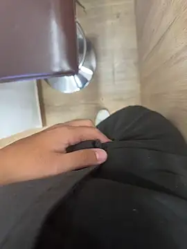 Snapshot of Mrdim26 chatting on 10.07.25 Mrdim26 online show from 10.07.25