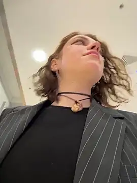 lucy-joy online show from 10.17.25