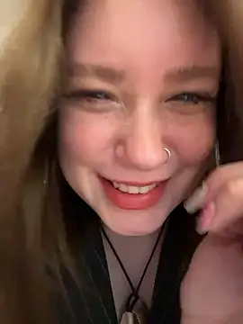 lucy-joy online show from 01.11.26