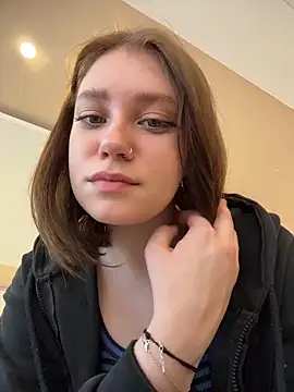 lucy-joy online show from 04.07.26