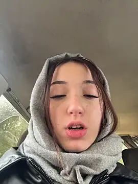 DollyTall online show from 10.02.25