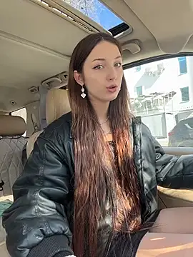 DollyTall online show from 03.23.26