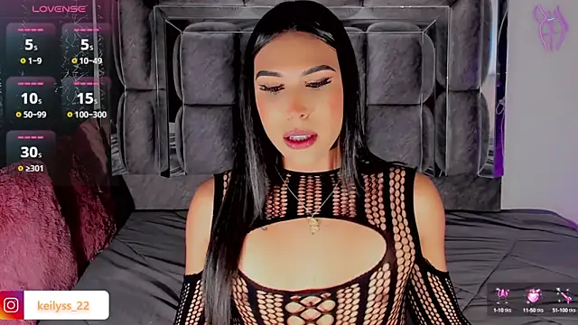 Snapshot of Keilyss_ chatting on 09.25.25 Keilyss online show from 09.25.25