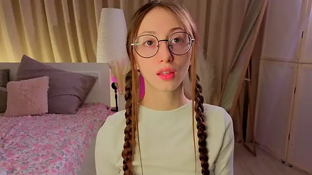 AvrilLeMell online show from 02.22.26